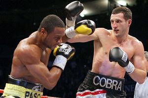 http://sports.espn.go.com/photo/2008/1212/box_a_froch_300.jpg