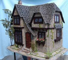 Tracy Topps Glencroft Dollhouse Kit Greenleaf