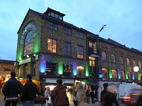 camden lock la nuit.jpg
