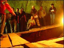 Excavación en la cueva de Denisova (FOTO: J. Krause)
