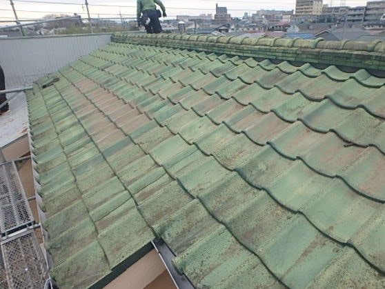 豊田市 屋根工事 屋根葺き替え工事の工程 瓦屋根からガルバリウム鋼板に みよし市 豊田市の屋根工事 株式会社リフォ