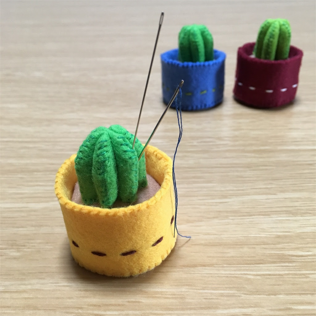 サボテンのピンクッション 手製のなにがし