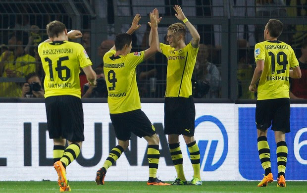 Lewandowski gol Borussia Dortmund (Foto: Reuters)
