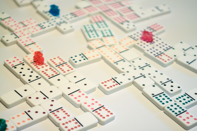 dominoes-20130517-8