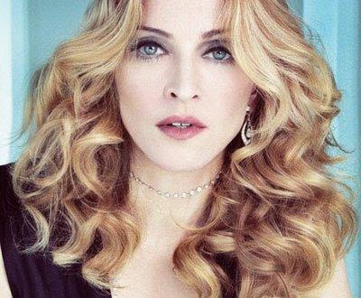 Anne Heche showing her hair styles : Movie Stars Hair Styles : Celebrity