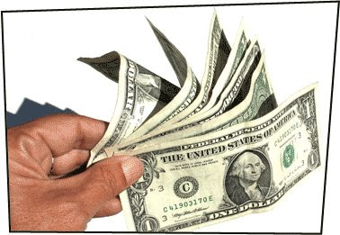 uang dollar Tempat kotor, berbahaya, mengancam kesehatan