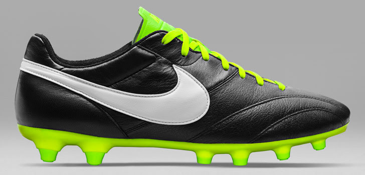 サッカースパイク専門情報サイト Soccerskamo Blogspot Comではスパイクの最新モデルや新色 海外限定カラー 発売日 選手着用スパイク等を紹介しています ナイキ プレミア ティエンポレジェンドカラー