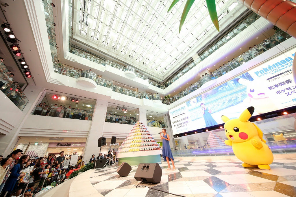 サンシャインシティ 噴水広場 映画公開記念スペシャルライブ ありがとうございました News 林 明日香 Official Website