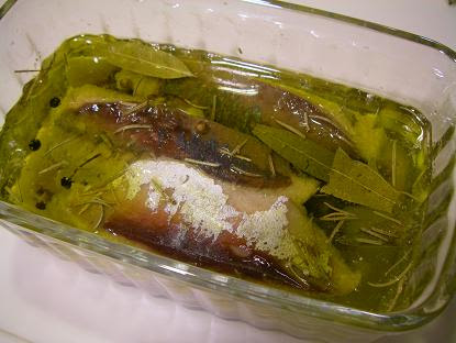 おさかなをオイルで調理 イナダのコンフィ おうちで乾杯
