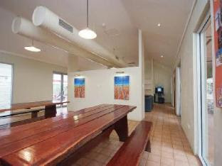 Outback Pioneer Lodge