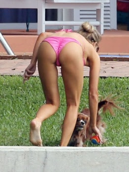 Joanna Krupa pink bikini yoga Miami