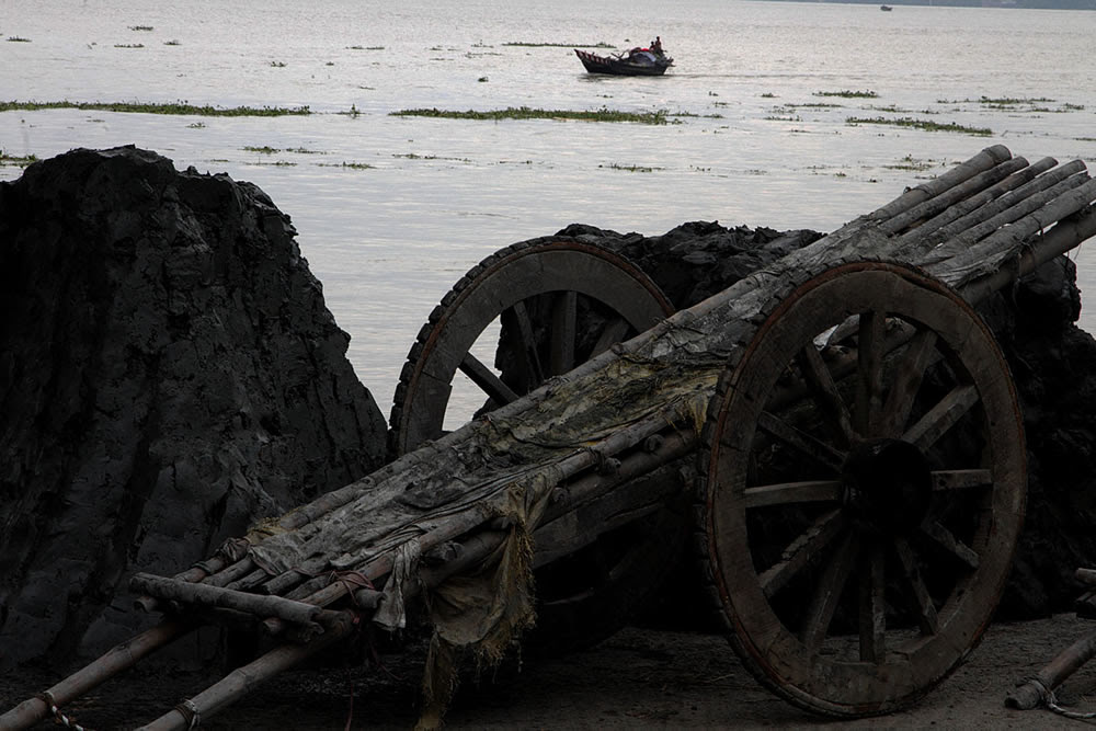Durga Puja - Photo Series By Indian Photographer Nilanjan Ray