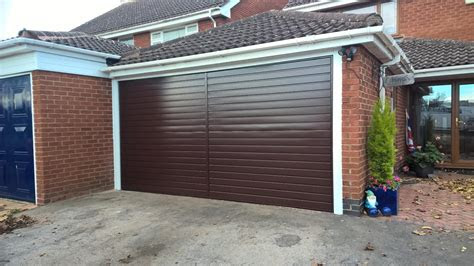 Check out below for information about some of the best gar. Double Steel Garage Door in Conker Brown - Elite GD