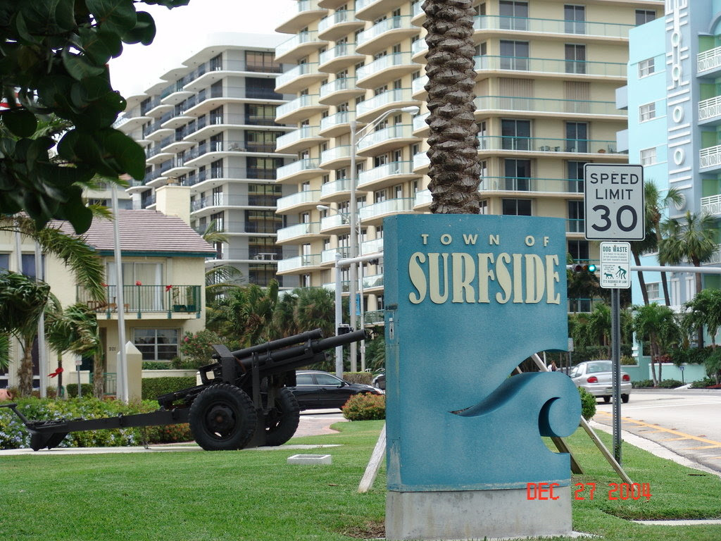 Surfside, FL : Surfside - Collins Ave and 85th St photo ...