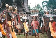 Manganda' dance is performed at Ma'Bua' ritual.