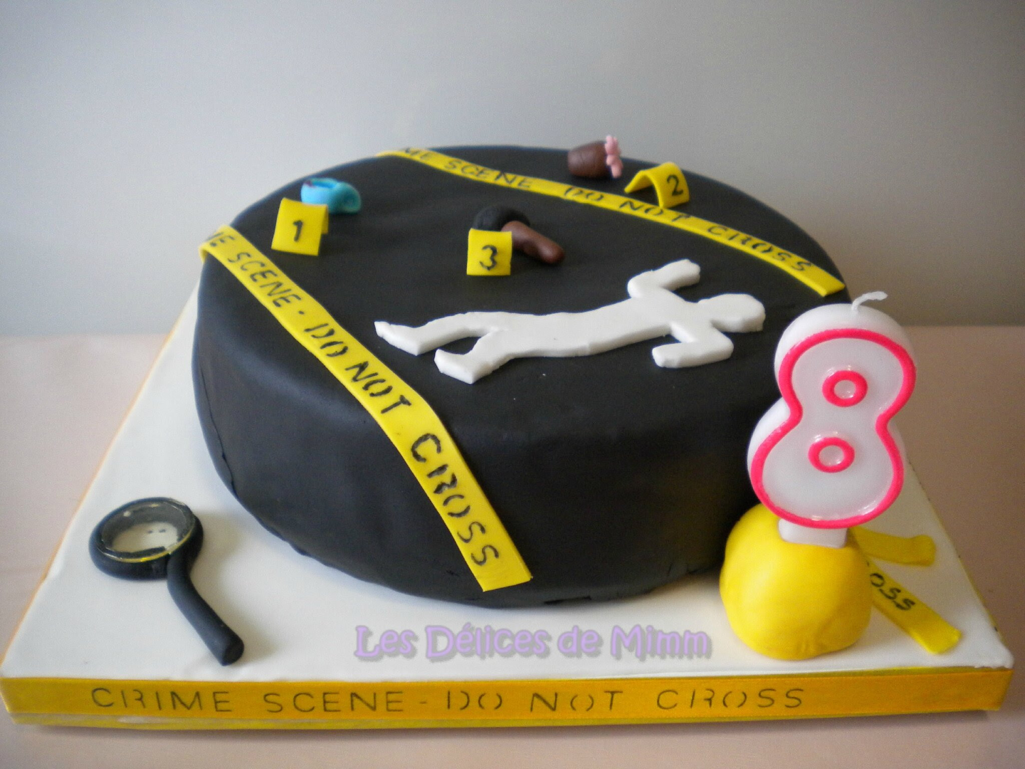 Gateau Scene De Crime Pate A Sucre Les Delices De Mimm