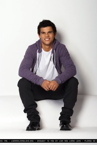 taylor lautner smile