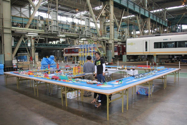 安全側線だいありー きんてつ鉄道まつりでプラレールやってました