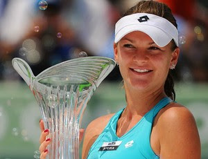 Agnieszka Radwanska tênis Miami final troféu (Foto: Getty Images)