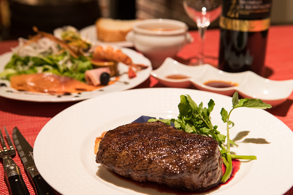 神戸ステーキ プロペラ 三宮 Kobe Steak Propeller