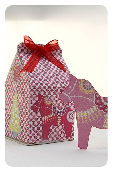 free-printable-christmas-house-box-5.jpg