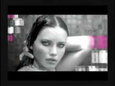 daisy lowe photo shoot. At Home with Daisy Lowe.