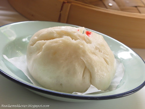 Pau (Chinese steamed buns)