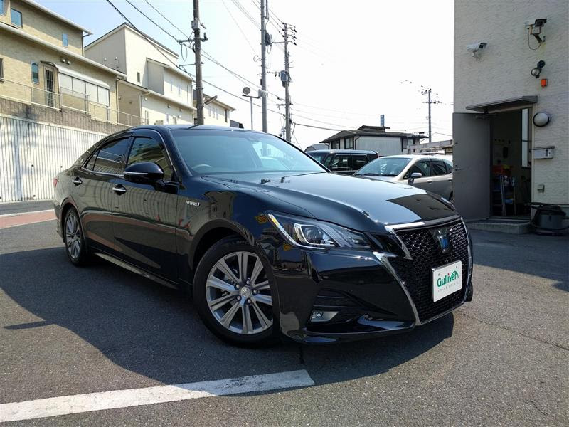 高級セダン入庫 H28年クラウンハイブリット アスリートs 黒 高級車 乗り心地抜群 パノラミックビューモニター レーダークルーズコントロール コーナーセンサー クラウン 車買取販売ならガリバー3号黒崎店の中古車新着情報 G 中古車のガリバー