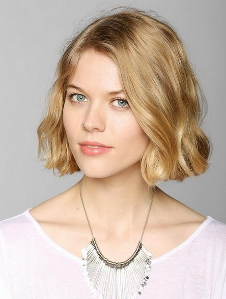 hairstyles chin length