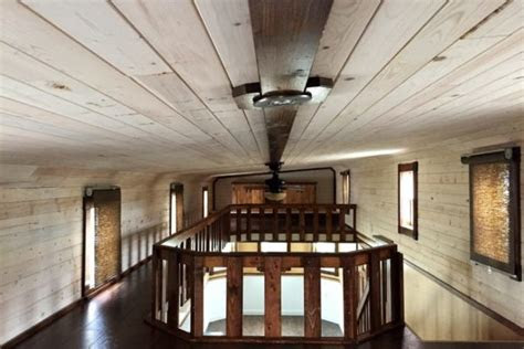 cozy  spacious double loft thow  sale ca
