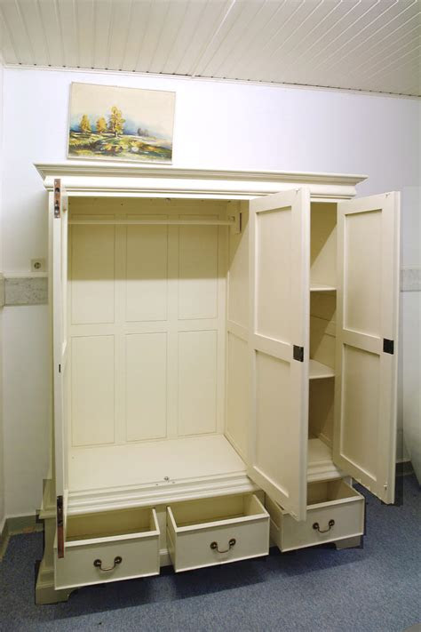 kleiderschrank schlafzimmerschrank schrank cremeweiss