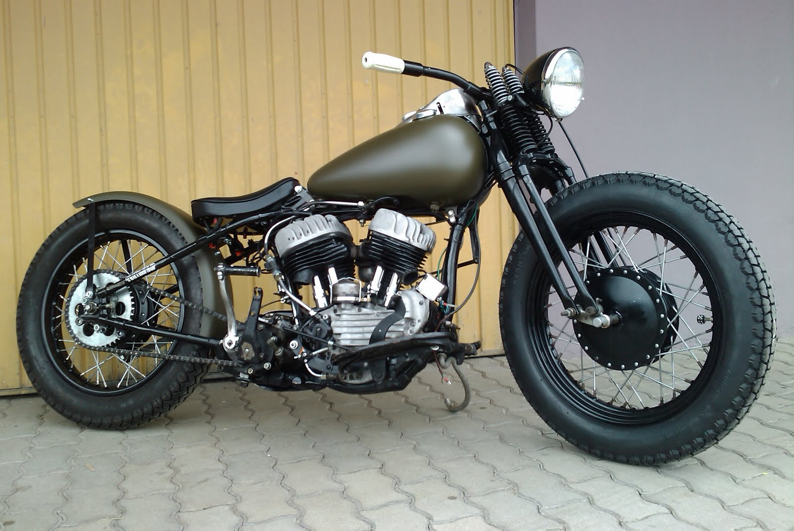 Bobber – Motorcycle Eye Candy of the Week – Motorcycle Melee