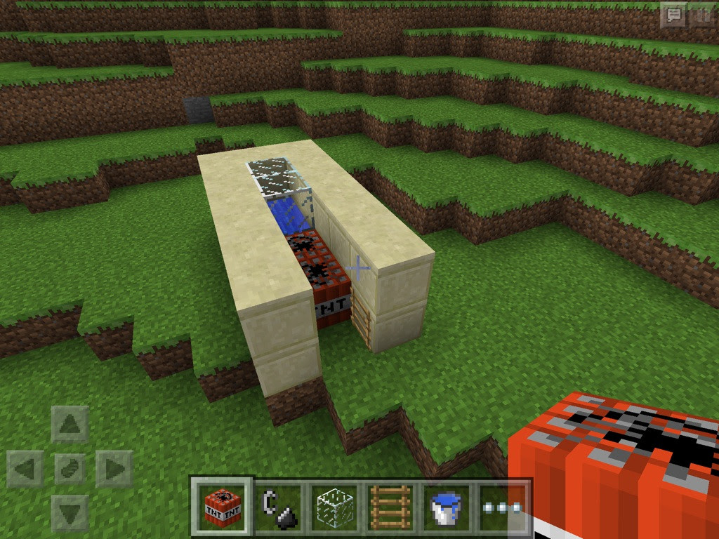 Here Is A Simple Tnt Cannon Design That I Came Up With More Details In Comments Mcpe