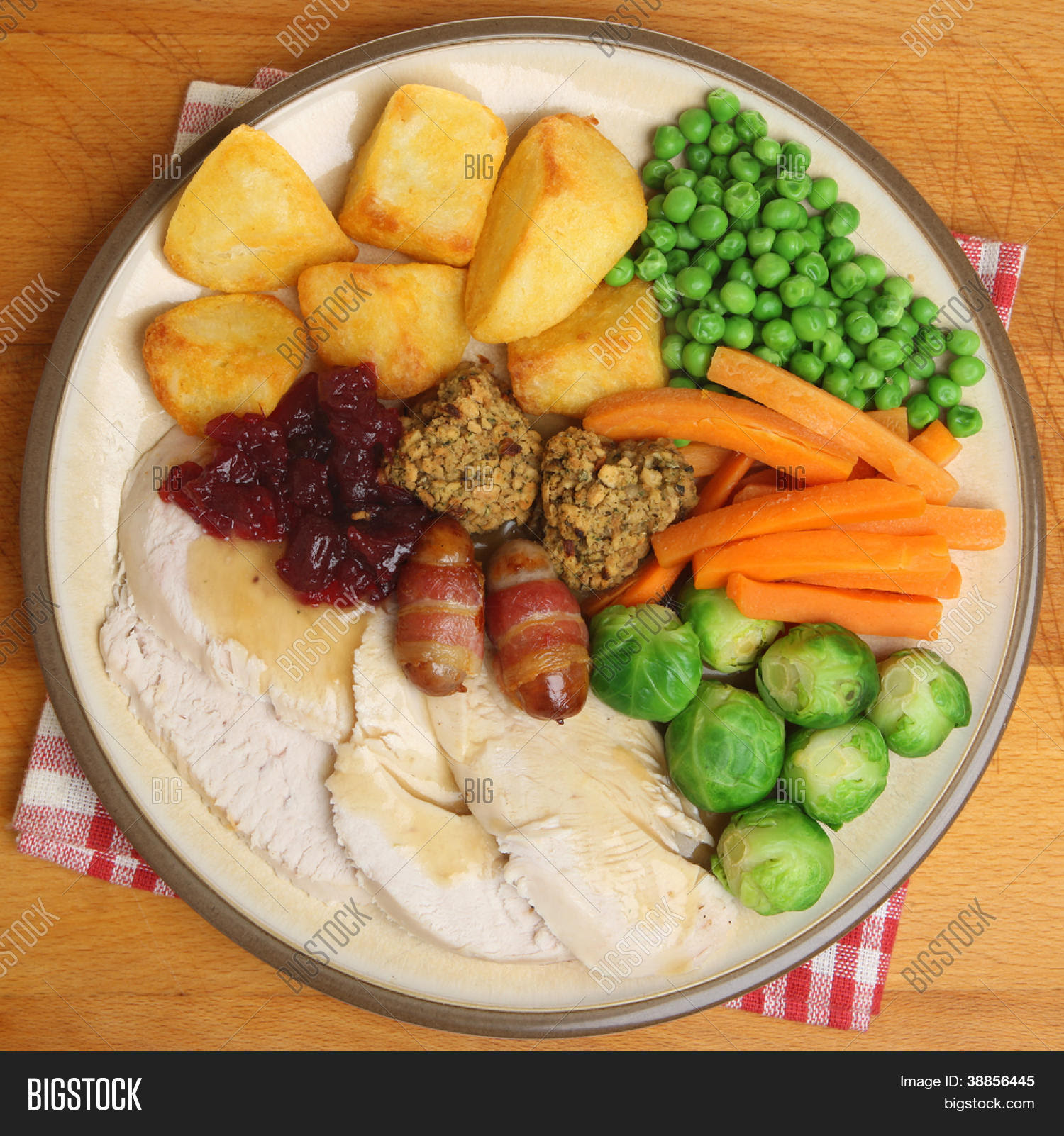 Roast Turkey Christmas Dinner Image & Photo | Bigstock