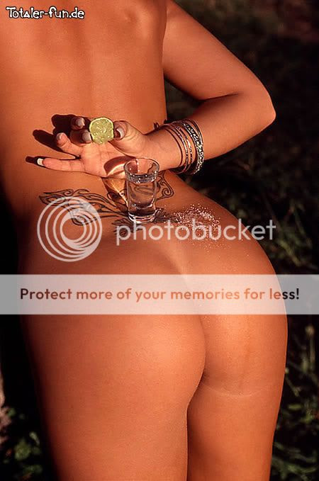 Tribal Tattoos On Women's Sexy Body
