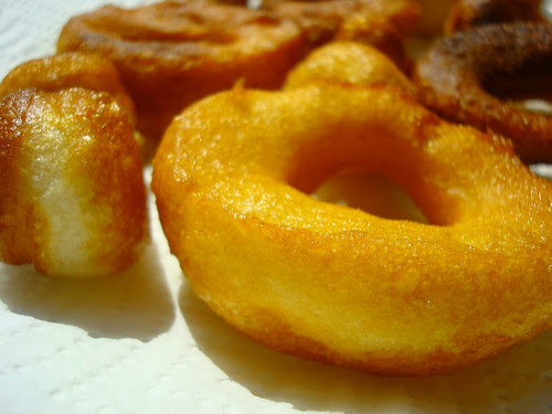 Biscuit doughnuts