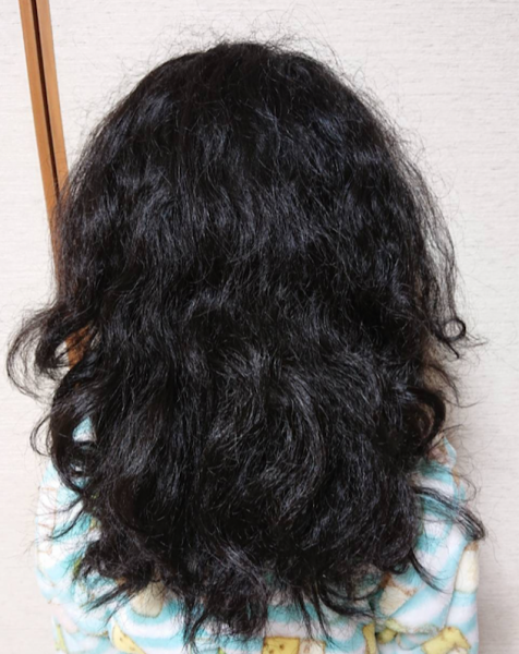 子供のくせ毛 原因と対処方法は 親ができること Me Ns エムイー エヌエス