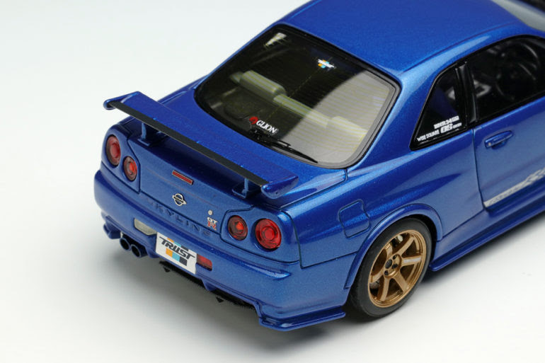 まるで実物 リアル デモカーがハンドメイド モデルカーとして新発売 プレスリリース Glion Group ジーライオングループ 車から広がる喜びと感動を