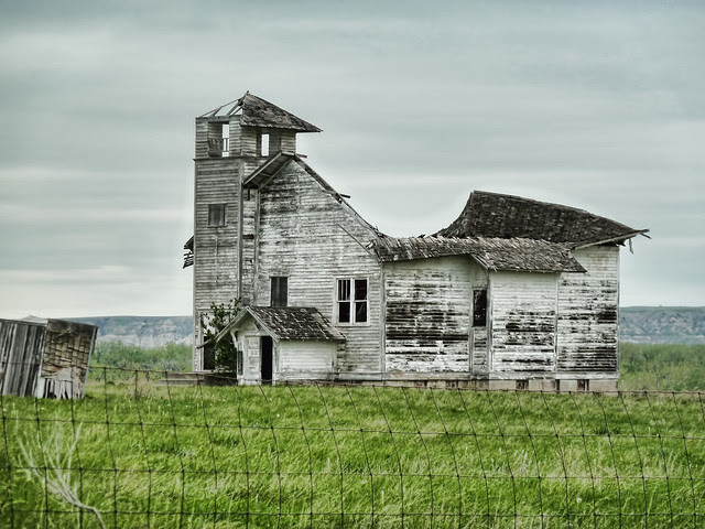 http://farm6.staticflickr.com/5446/6999198058_0d743838d7_z.jpg
