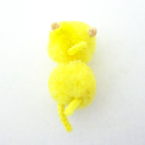 How to Make Pompom Peeps 0174
