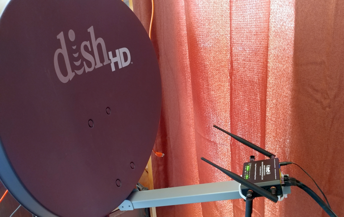 Building satellite dish LTE signal boosters out of spare parts :  HomeNetworking