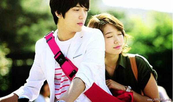 Trót ngủ với bạn thân, việc cậu ấy làm khi tỉnh dậy khiến tôi ngỡ ngàng