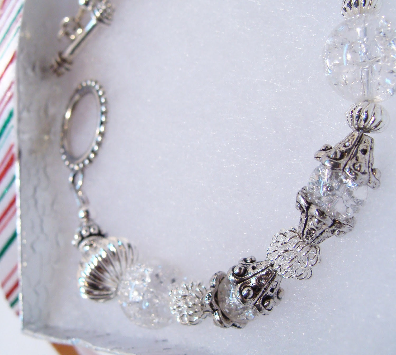 Sparkling Crackle Glass Bracelet