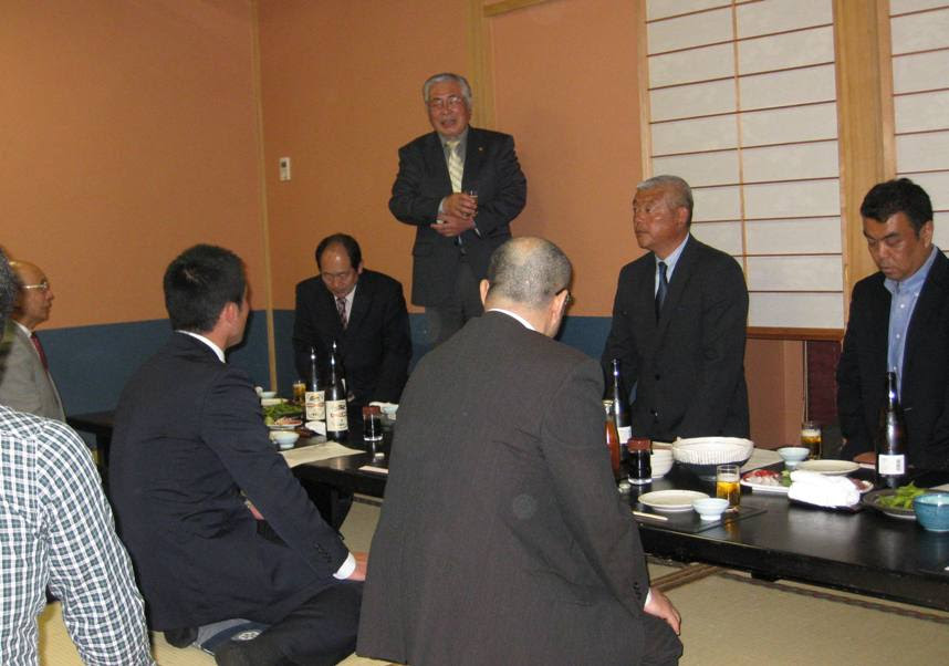 15年度 東海大三高校柔道部ob会 15年5月16日 土 Ob会顧問 田中昇先生の校長就任を祝う会 を行いました 味彩房 かなめ にて 東海大学付属第三高等学校柔道部の前監督であり 現在はob会顧問の田中昇先生が 15年度4月から東海大三高校