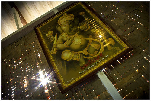 Yoga is surging inward popularity all over the basis Bangkok Thailand Place should to visiting: Yoga inward Phuket - The Little Yoga Room