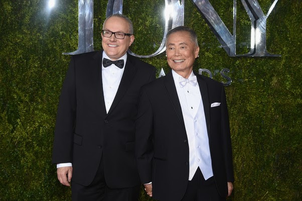 Brad Altman e George Takei (Foto: Getty Images)