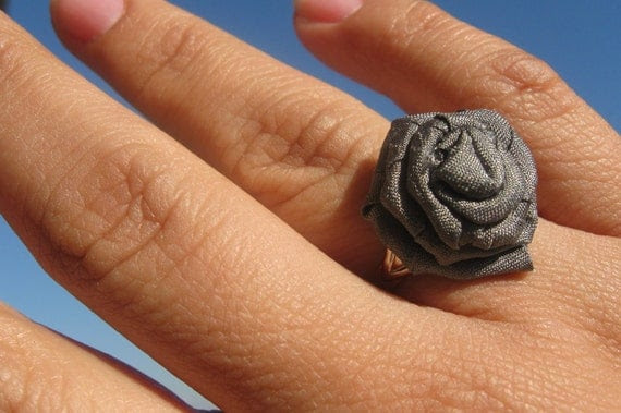 Antique Silver Petite Rosette Ring