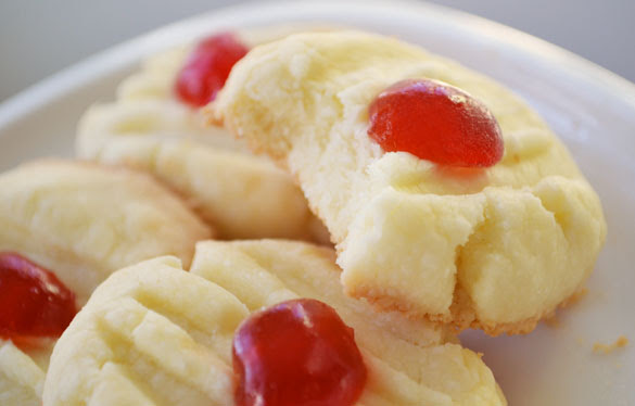 Whipped Shortbread Cookies | The Yellow Pine Times