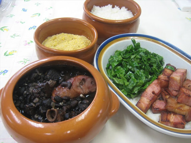 ブラジル料理 フェイジョアーダ パステウ