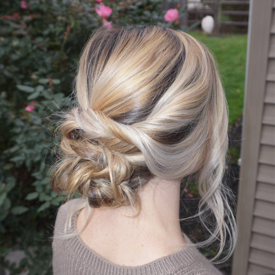 28 Super Easy Prom Hairstyles to Try